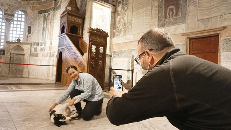 75 yıl sonra ilk namaz... Kariye’nin mozaikleri perdelendi